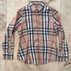 Classic Burberry Shirt size Small-Women’s